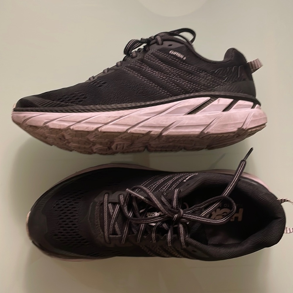 Hoka Clifton6 Running Shoes Size 7.5